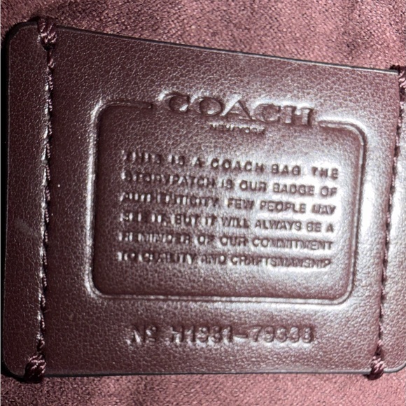 COACH Tabby 26 black and refined leather with gold rivits and hardware ! - Picture 10 of 16